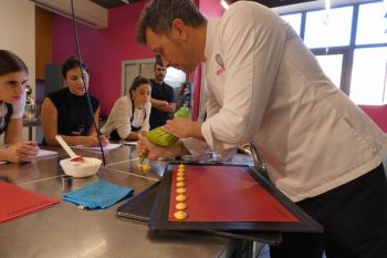 gallery/dolci/corso_base_in_4_lezioni/lezione-1/2024-09-28/Otto_in_cucina_-_Pasticceria_Base_-_Lezione_1_-_2024-09-28-017.JPG